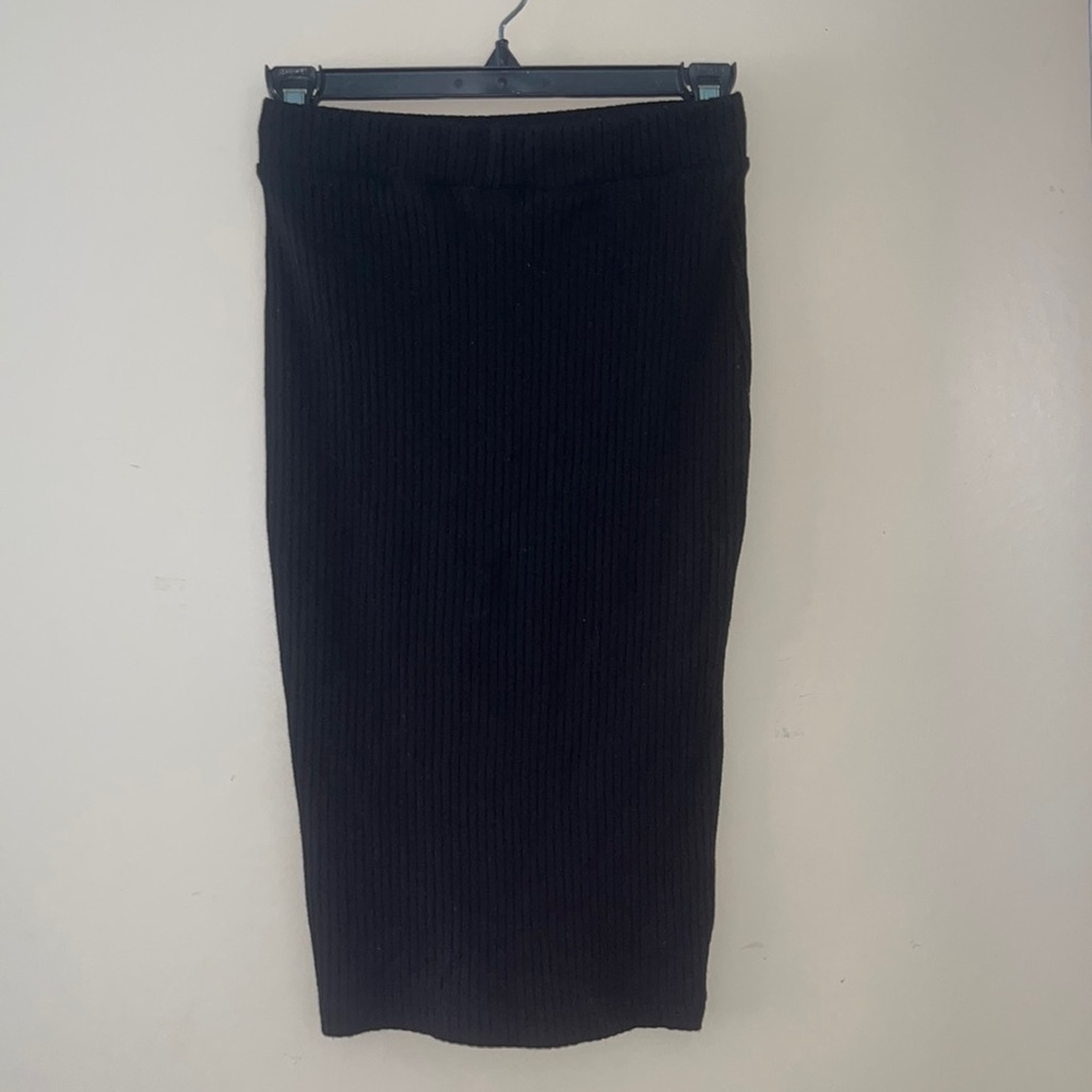 H&M ribbed knit bodycon midi skirt